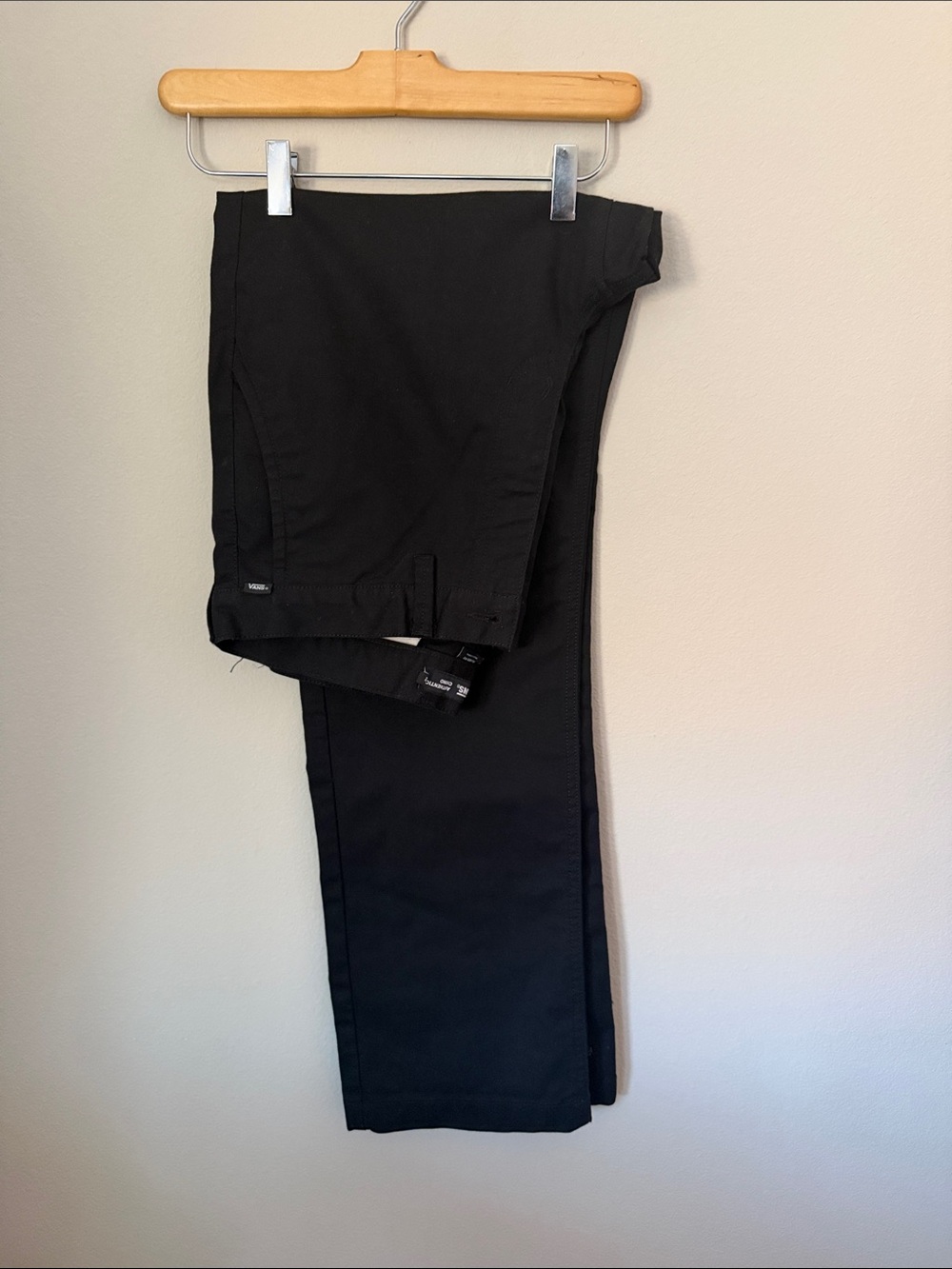 Vans Men's Black Chino Pants Relaxed Fit Size 32